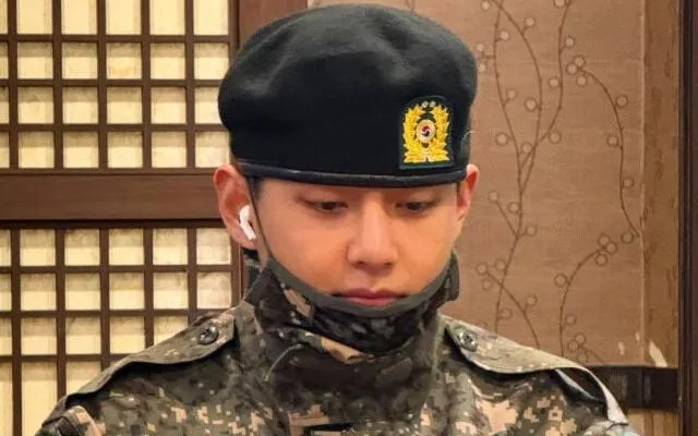 V (BTS) đạt danh hiệu chiến binh đặc biệt trong quân đội- Ảnh 1. V (BTS) đạt danh hiệu chiến binh đặc biệt trong quân đội- Ảnh 1.