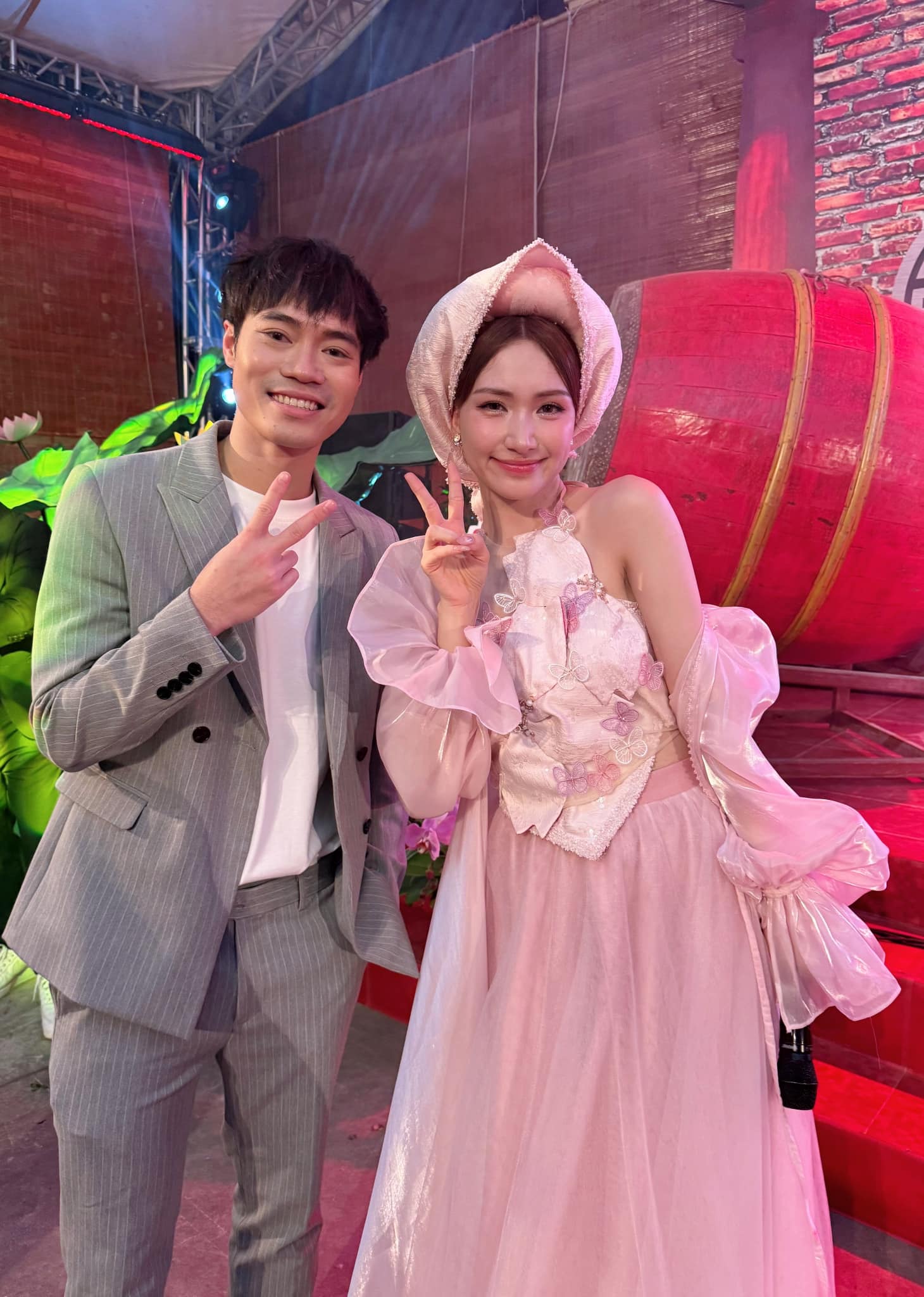 Hoà Minzy trả nợ cho Văn Toàn 300 triệu nhưng lộ tin nhắn gây tranh cãi- Ảnh 4.