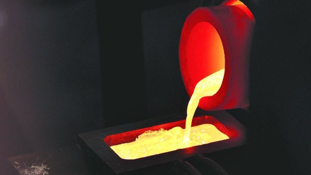 Kiểm tra thùng đựng má phanh xe máy, bất ngờ tìm thấy 360 kg vàng- Ảnh 2.