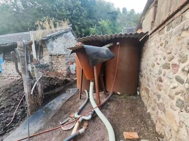 Ngôi làng bất ngờ đổi đời nhờ nước giếng sâu: Nhiều hộ gia đình kiếm tới hơn 1,48 tỷ đồng mỗi năm- Ảnh 1. Ngôi làng bất ngờ đổi đời nhờ nước giếng sâu: Nhiều hộ gia đình kiếm tới hơn 1,48 tỷ đồng mỗi năm- Ảnh 1.