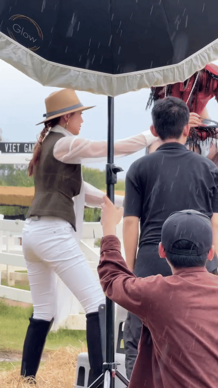 Clip: Thanh Hằng tiếp tục tung clip thị phạm Next Top tập 2, drama gì nữa đây?- Ảnh 4.