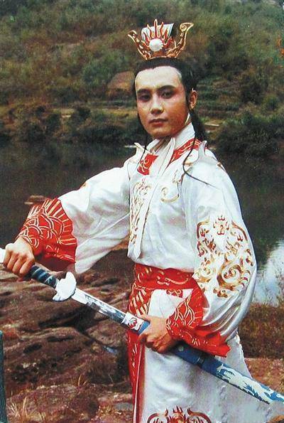 Thảm cảnh của mỹ nam đẹp nhất Tây Du Ký: Bị Tạ Đình Phong đánh nhập viện, 3 lần kết hôn 6 lần mất con- Ảnh 2.