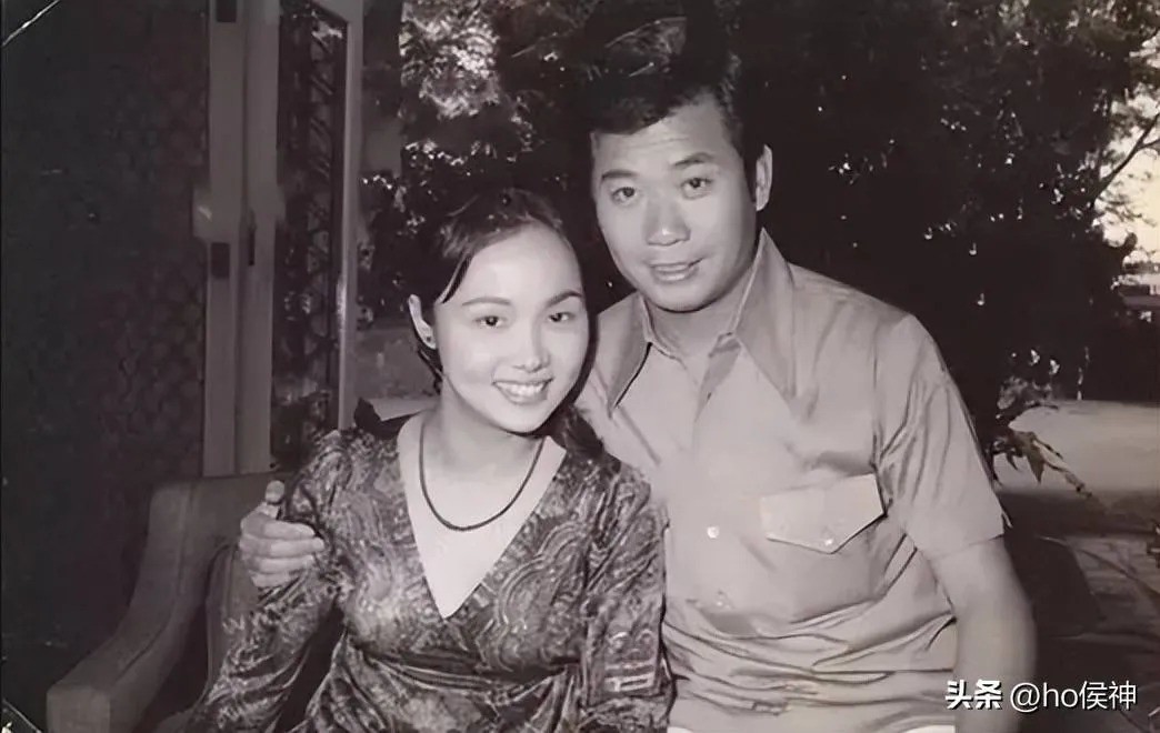Vợ chồng nữ diễn viên thời trẻ. Ảnh: Weibo.