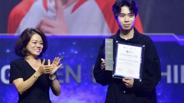 Kết quả các giải thưởng Esports tại Vietnam Game Awards 2025 vga himassjpg