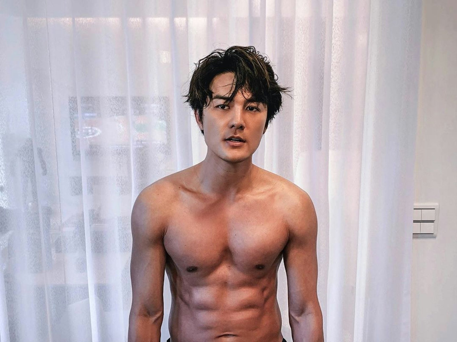 1 Anh Trai Vượt Ngàn Chông Gai thất thế, ngồi lầm lũi bán trái cây lề đường mưu sinh?- Ảnh 5.