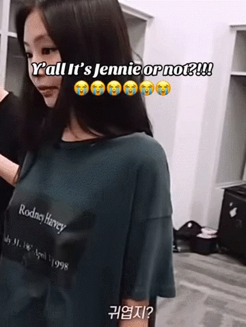 Hàng trăm nghìn người