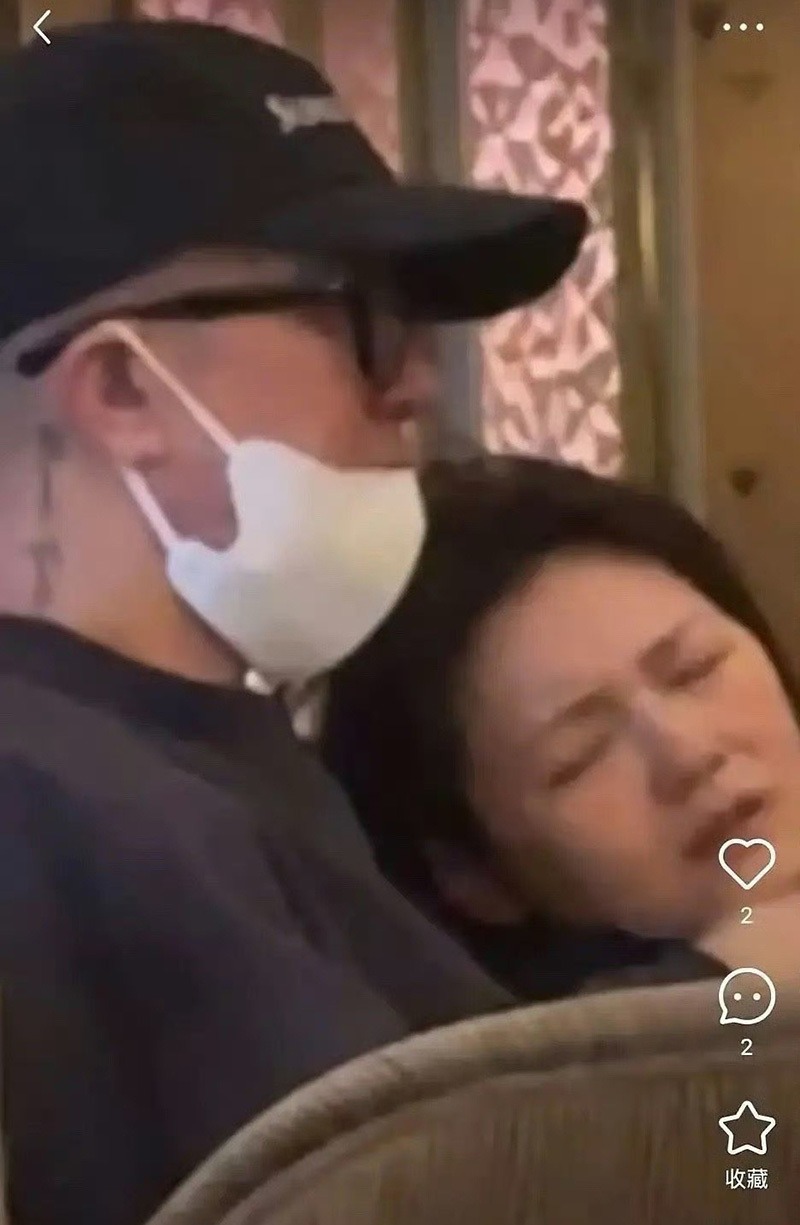 Gây sốc xứ tỷ dân: