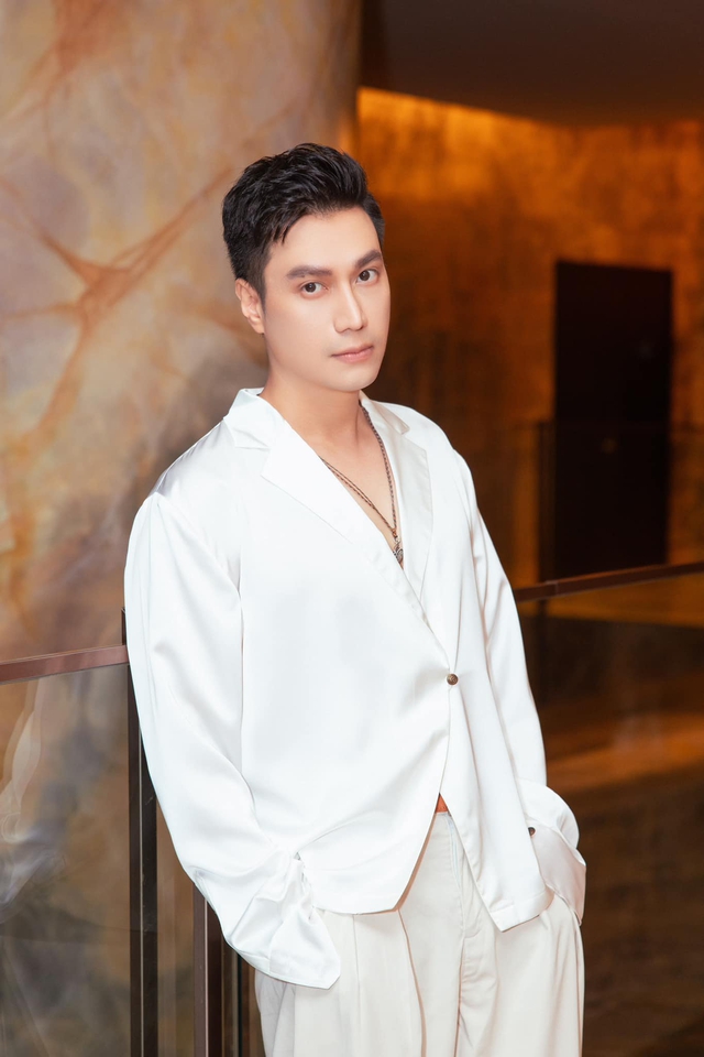 Diễn viên Việt Anh cảnh báo khẩn sau 1 ngày đột ngột biến mất khỏi MXH- Ảnh 2. Diễn viên Việt Anh cảnh báo khẩn sau 1 ngày đột ngột biến mất khỏi MXH- Ảnh 2.