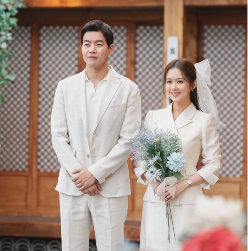 Đoạn clip viral: Phu nhân phát hiện chồng ngoại tình với nhân viên ngay trên bàn tiệc, chi tiết quan trọng liên quan đến hạt đậu phộng- Ảnh 1.