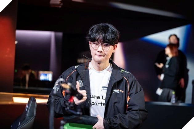 LMHT: Viper du van rat gioi nhung anh khong con giu duoc phong do thoi dinh cao cua minh nua LMHT: Viper dù vẫn rất giỏi nhưng anh không còn giữ được phong độ thời đỉnh cao của mình nữa