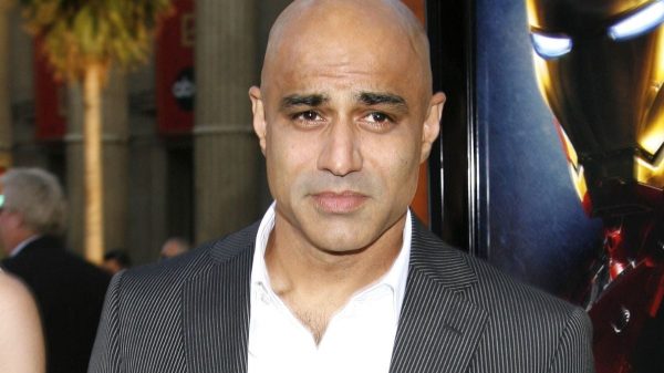 Nhân Vật Raza Của Tahir Trở Lại Trong Loạt Phim Vision Của Marvel 26 Nhân Vật Raza Của Tahir Trở Lại Trong Loạt Phim Vision Của Marvel vision2jpg wkeojpg