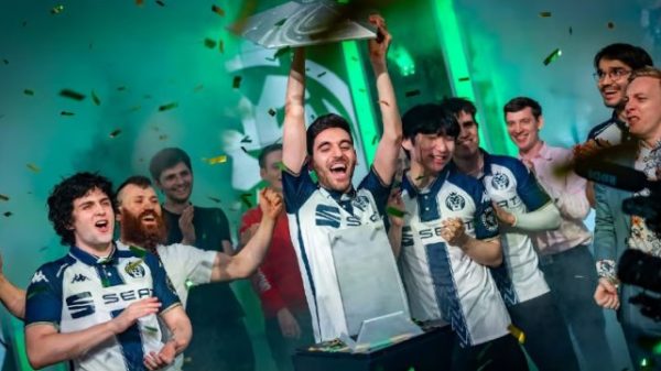 LMHT: Đường Giữa từng vô địch LEC gây bất ngờ khi tái xuất ở vai trò Hỗ Trợ 27 LMHT: Đường Giữa từng vô địch LEC gây bất ngờ khi tái xuất ở vai trò Hỗ Trợ vit nisqy 2jpg