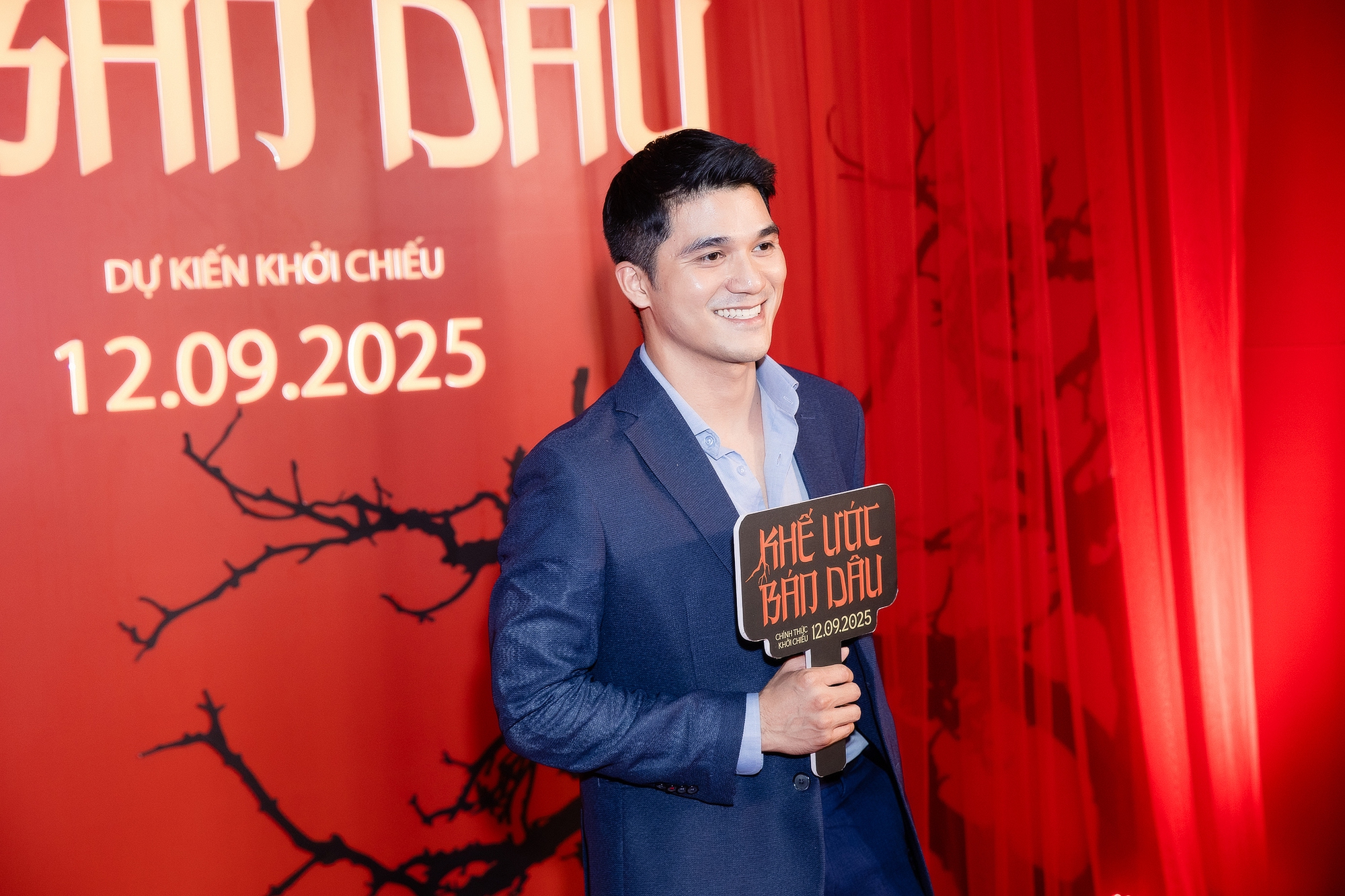 Màn lột xác gây sốc nhất Vbiz: Mỹ nam gầy như “ma đói