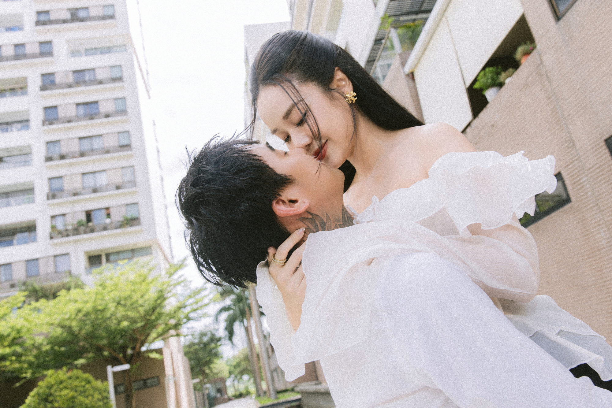 Cindy Lư và Đạt G dính ồn ào vì hành động