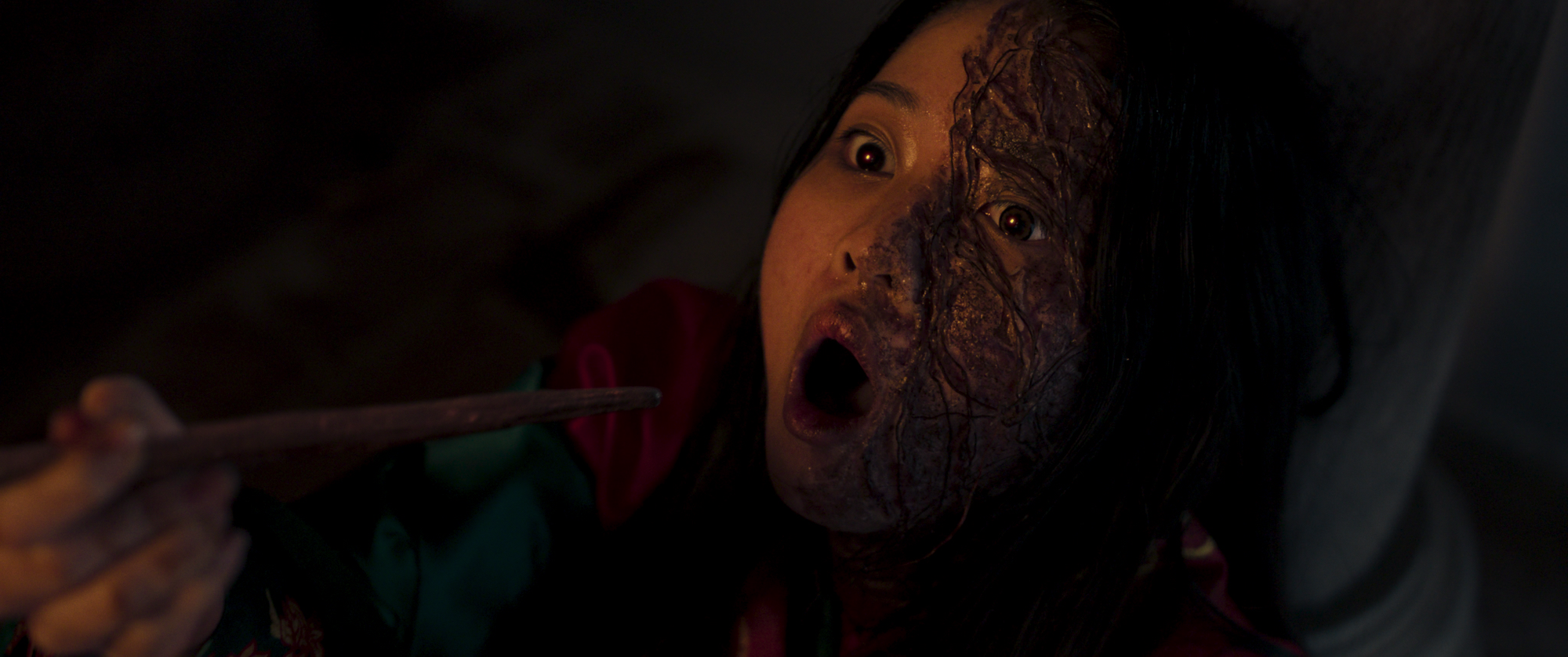 Lâu lắm mới thấy 1 mỹ nhân Việt đóng cổ trang đẹp cỡ này, đến cảnh tơi tả nhất vẫn hoàn mỹ mới tài- Ảnh 7.