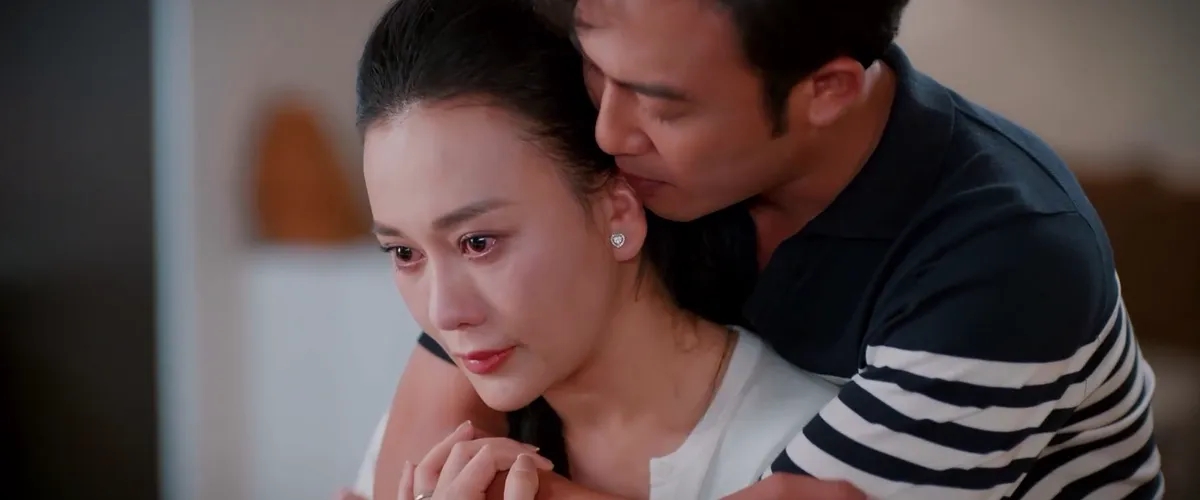 Cách Phương Oanh hết lòng tận tụy, hy sinh cho chồng- Ảnh 4. Cách Phương Oanh hết lòng tận tụy, hy sinh cho chồng- Ảnh 4.