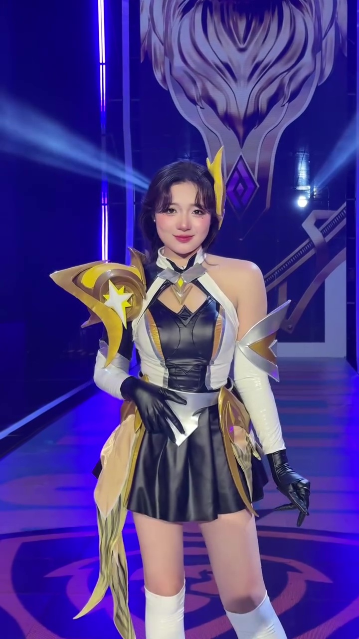 MC Phương Thảo cosplay đẹp rạng ngời tại Chung kết ĐTDV Mùa đông 2025 vlcsnap 2025 11 03 11h06m10s840