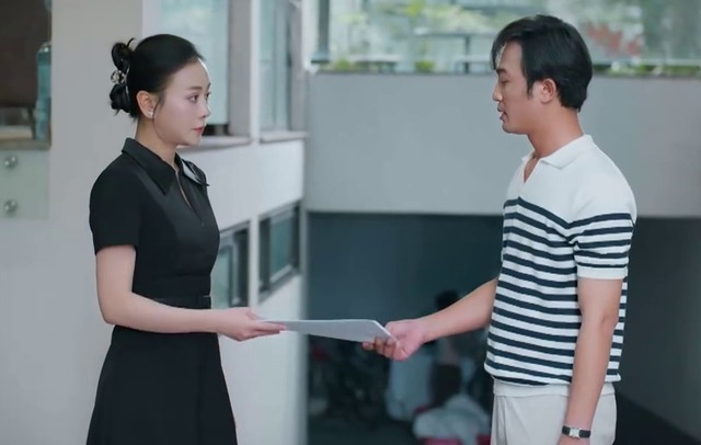 Người đàn ông bí ẩn cạnh Phương Oanh- Ảnh 3. Người đàn ông bí ẩn cạnh Phương Oanh- Ảnh 3.