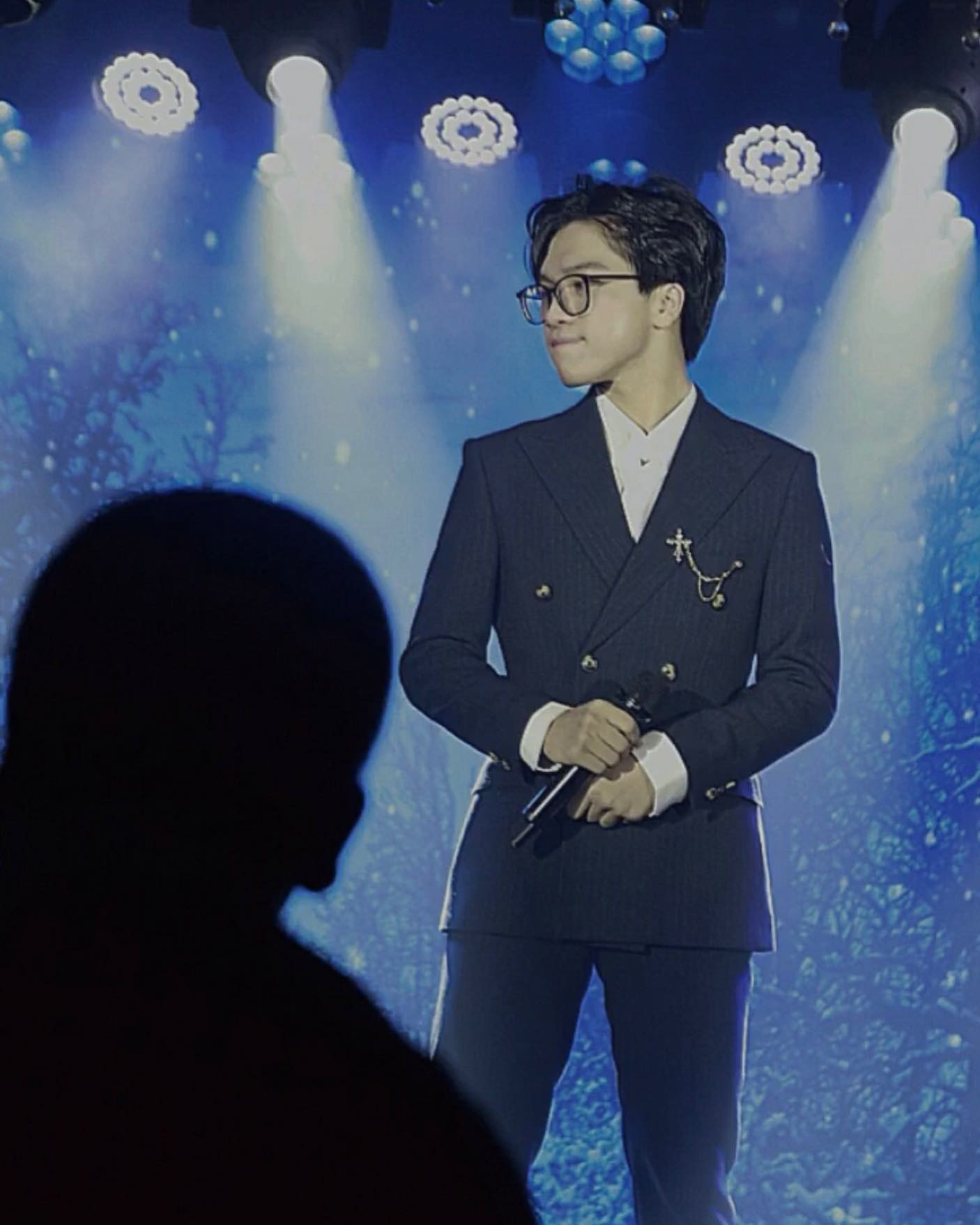 Con trai cả nhà Con trai cả nhà