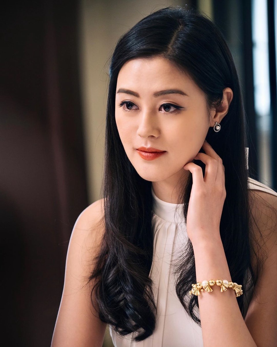 Bắt gặp mỹ nhân từng thi Hoa hậu ăn thức ăn thừa ở nhà hàng, đóng phim nhiều năm vẫn không đủ sống- Ảnh 4. Bắt gặp mỹ nhân từng thi Hoa hậu ăn thức ăn thừa ở nhà hàng, đóng phim nhiều năm vẫn không đủ sống- Ảnh 4.