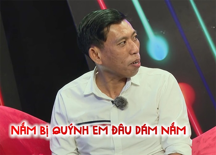 Vừa gặp gỡ, trai tân U40 được cô nàng hơn tuổi chủ động massage - 2