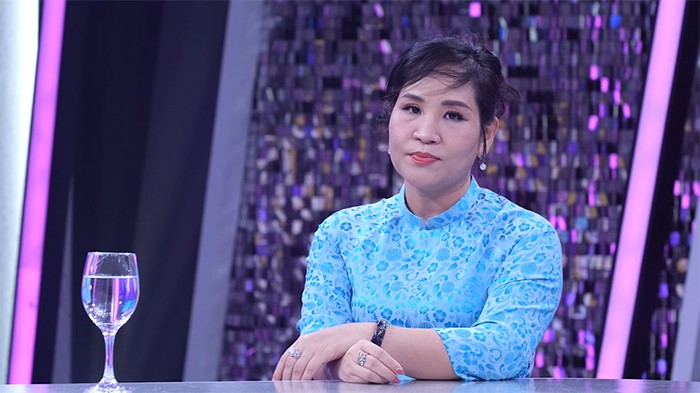 vua-ly-hon-thi-phat-hien-minh-co-thai-poster-chi-em-go-roi-tap-43-1-1761537294-842-width700height393 Tiến sĩ Tô Nhi A gửi gắm thông điệp: “Không có phép màu nào giúp cuộc sống tốt lên nếu ta không dám bước đi