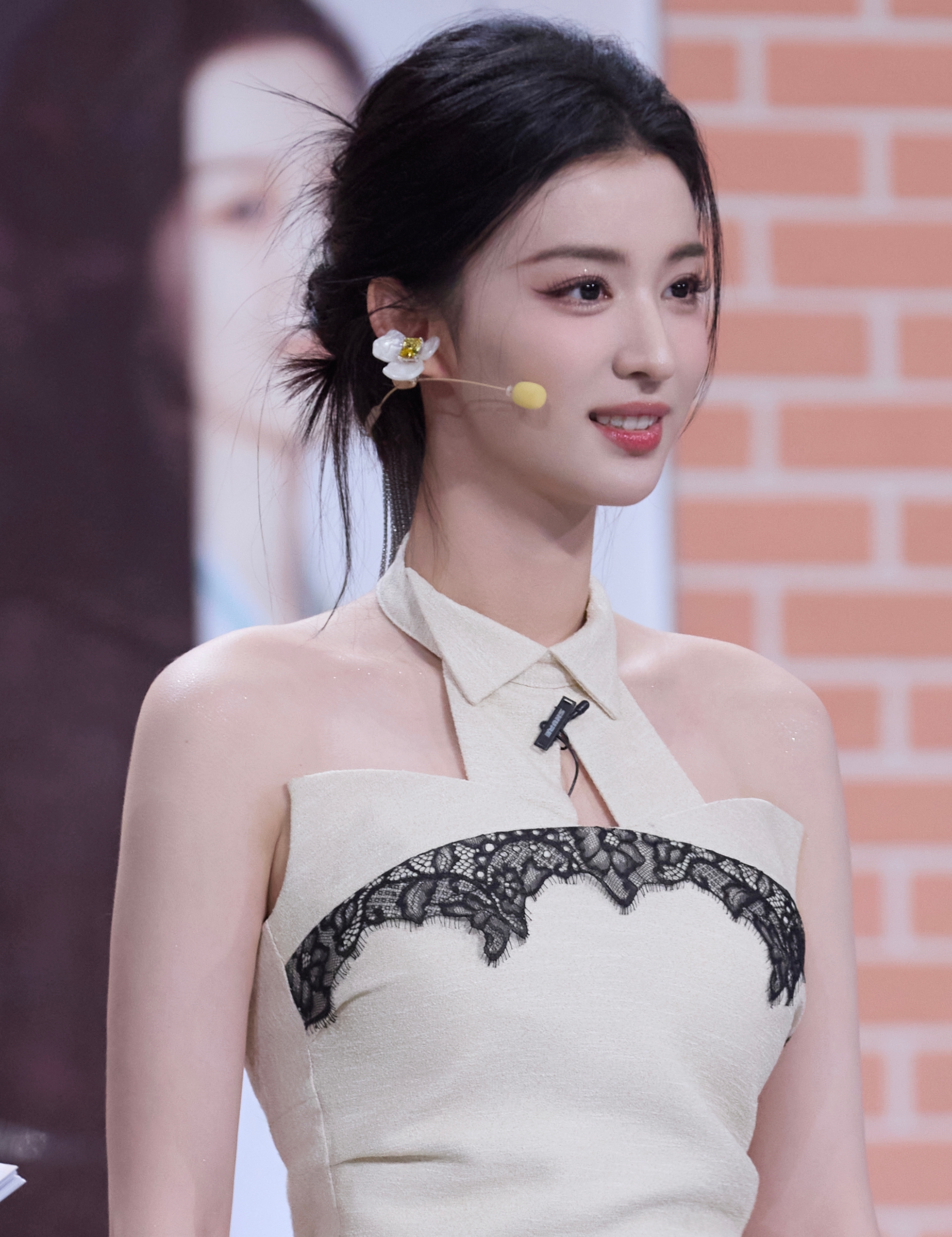 Phim ngôn tình ngược tâm đến tận cùng gây sốt MXH: Nam chính đã đẹp trai còn cao 1m88, nữ chính xé truyện bước ra- Ảnh 6.