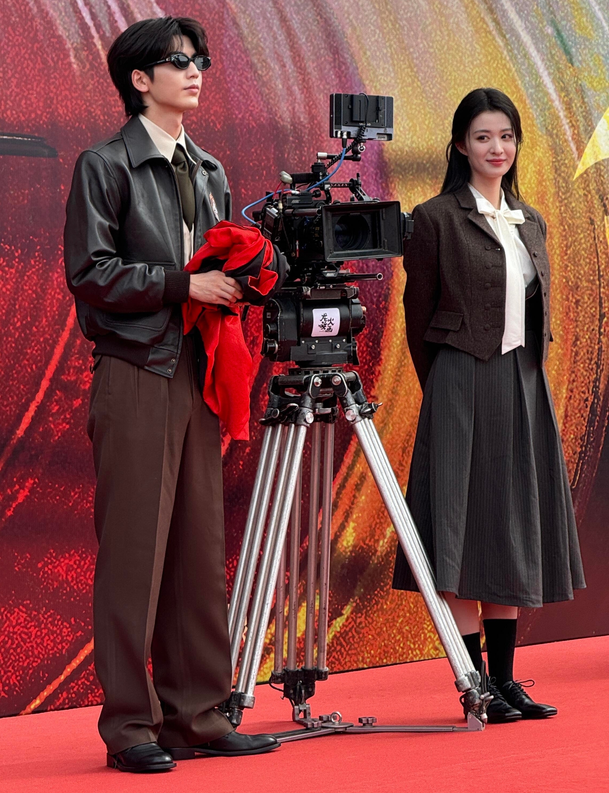 Phim ngôn tình ngược tâm đến tận cùng gây sốt MXH: Nam chính đã đẹp trai còn cao 1m88, nữ chính xé truyện bước ra- Ảnh 1.