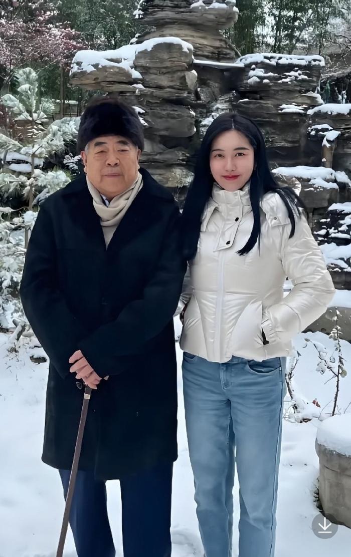 Danh họa U90 nghi bị vợ người mẫu kém 50 tuổi bắt cóc thủ tiêu, con gái lật tẩy âm mưu thâm độc- Ảnh 4.