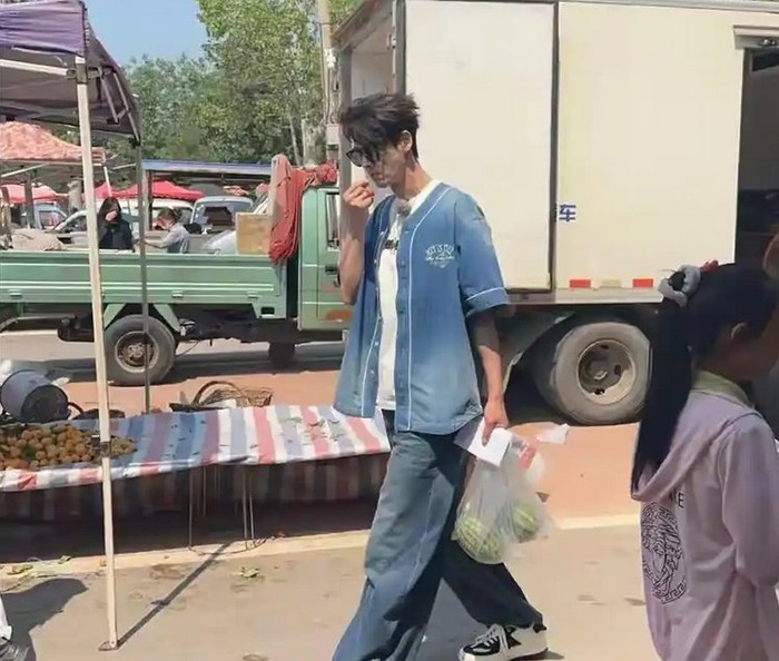 Mỹ nam U50 trẻ như 20, hủy hôn với nàng thơ kém 19 tuổi về quê nuôi cua- Ảnh 18.