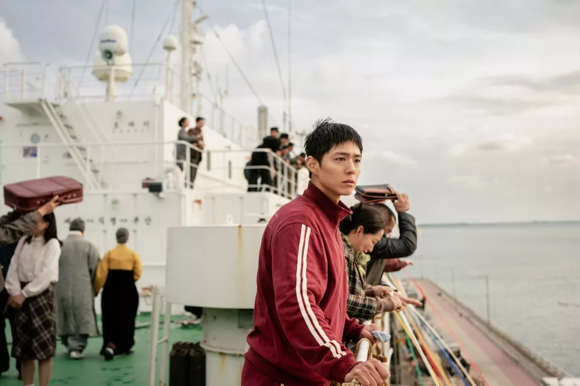 "Lý do người đàn bà làng chài không bỏ chồng" là gì mà cả MXH đua nhau nhắc tới? wtangerinesunits3 29a 00729 2 174227153059060504606 1742273094761 17422730948871126115275