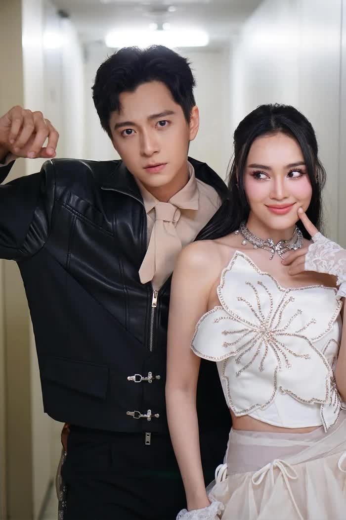 Rộ loạt hint Ninh Dương Lan Ngọc hẹn hò Ngô Kiến Huy, 1 sao nam còn trực tiếp chỉ điểm?- Ảnh 2.