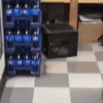 Cảnh kinh dị giữa lòng thành phố lớn nhất thế giới: Thủ phạm gần gũi đến không ngờ wupznk 1738641971106991557215 121 0 360 382 crop 17386426098702017358091 1738644594774 17386445949482118302523 0 0 477 764 crop 17386446163961923887603gifpng