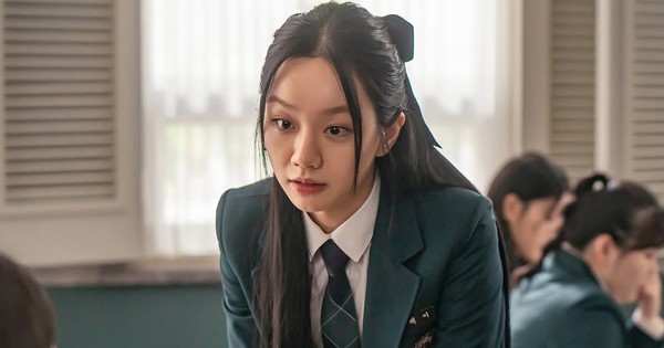 10 tiểu thư tài phiệt đẹp nhất Hàn Quốc: Kim Ji Won 100 kiếp nữa vẫn chưa hết sang, số 1 là huyền thoại “mãi mận mãi keo” xauuzwnmtg1 5rq4umu1ma2 7jeinuiqoy3 1750733477265 1750733477438191856605 1750735169674 1750735169894298704599 86 0 651 1080 crop 1750735285095729070587jpg