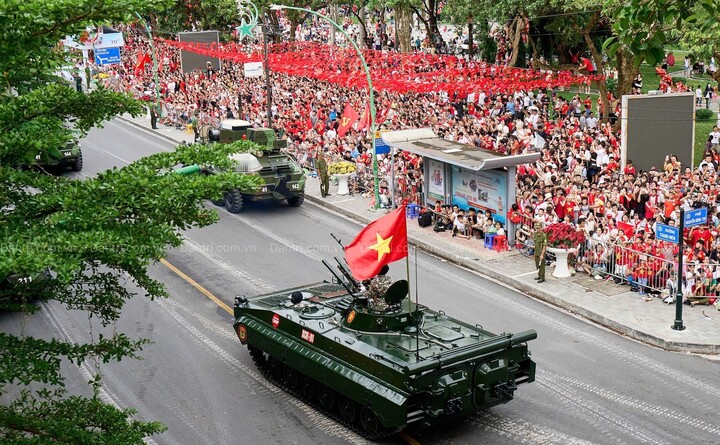 Báo quốc tế sửng sốt trước loạt vũ khí 'Made in Vietnam' tại lễ diễu binh 2/9- Ảnh 2.