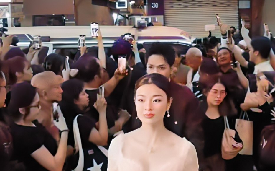 Đoàn phim dùng xe cứu thương chở NSƯT Đại Nghĩa, Bạch Công Khanh đến họp báo đang phải trả giá- Ảnh 1.