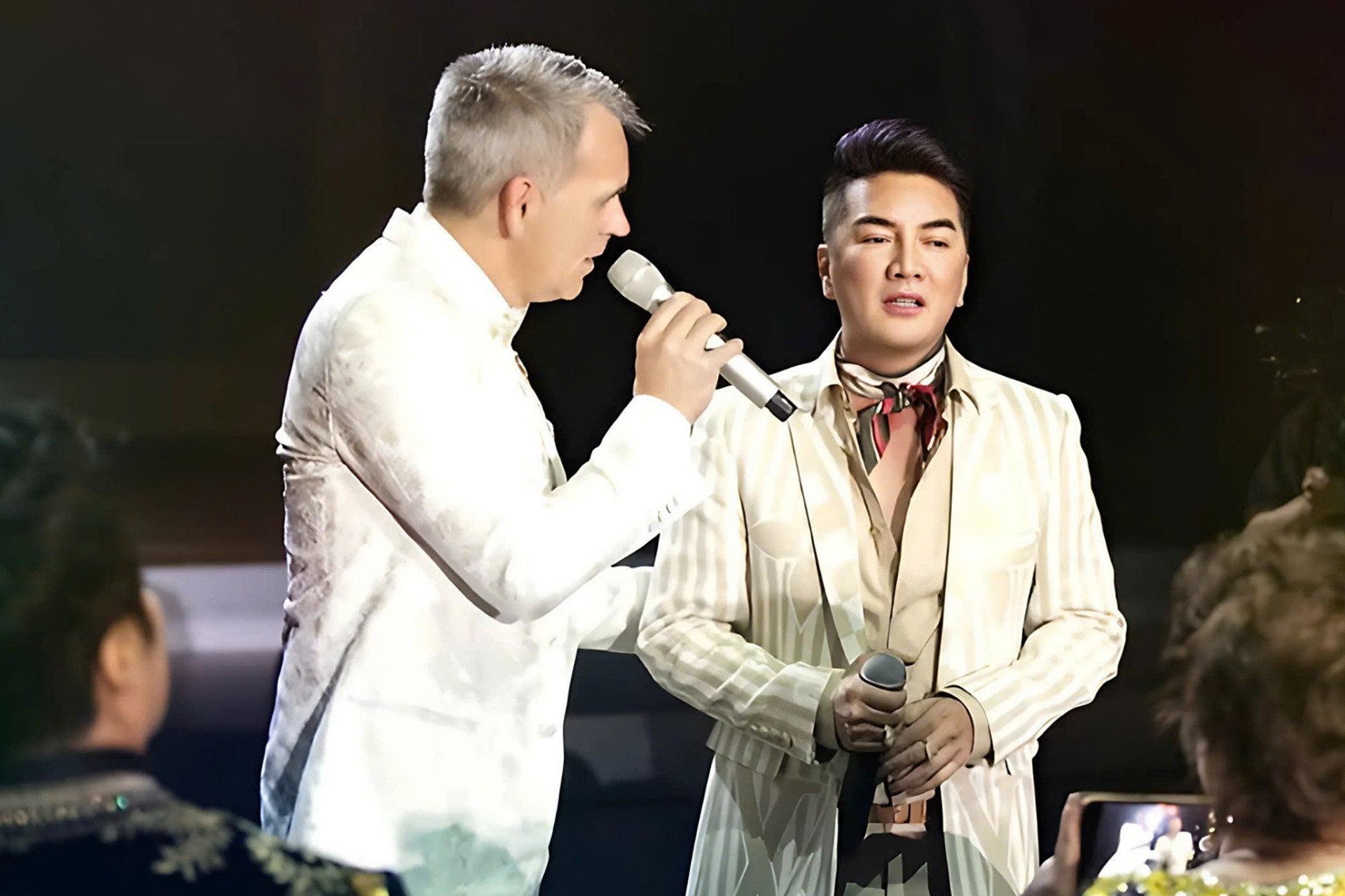 Đàm Vĩnh Hưng yêu cầu hoàn lại 11,8 triệu trong vụ kiện đòi 1.270 tỷ đồng- Ảnh 1. Đàm Vĩnh Hưng yêu cầu hoàn lại 11,8 triệu trong vụ kiện đòi 1.270 tỷ đồng- Ảnh 1.