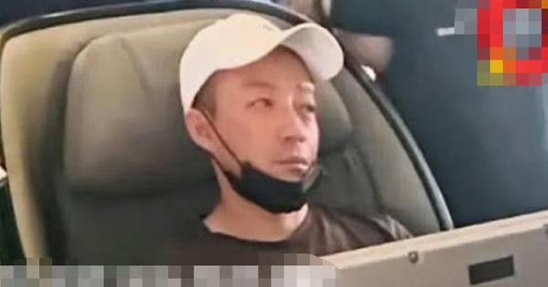 Netizen tiết lộ Uông Tiểu Phi khóc thảm thiết trên máy bay sau khi vợ cũ Từ Hy Viên qua đời 27 Netizen tiết lộ Uông Tiểu Phi khóc thảm thiết trên máy bay sau khi vợ cũ Từ Hy Viên qua đời y1hy8ejoo1hpj30zk0k0acd 17386419614541555574065 1738643649086 17386436495142126644362 1738654180647 1738654181714419545862 78 250 480 1018 crop 1738655733366318981622jpg