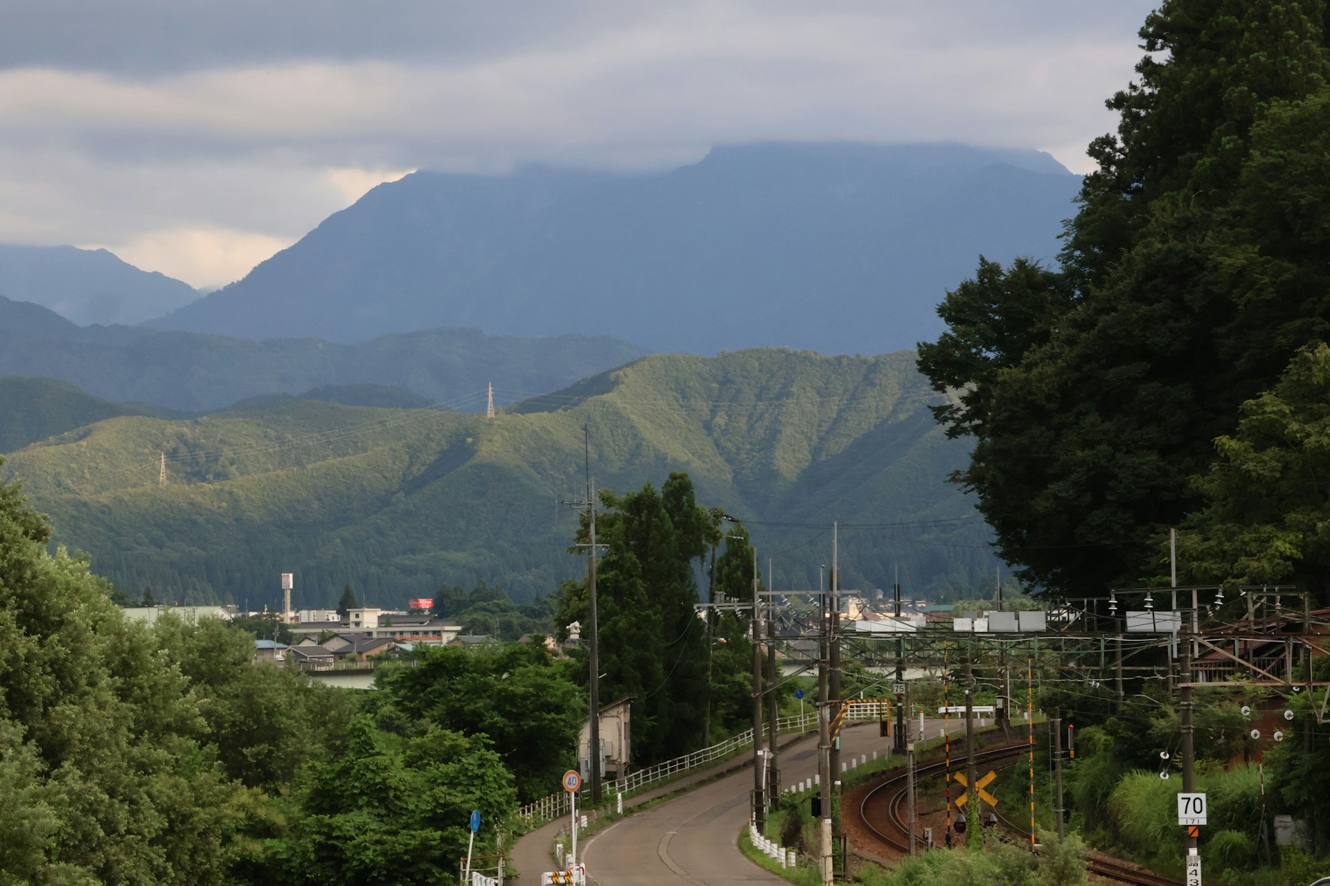 Nhật Bản ban bố tình trạng khẩn cấp vì gấu tấn công- Ảnh 2. Nhật Bản ban bố tình trạng khẩn cấp vì gấu tấn công- Ảnh 2.
