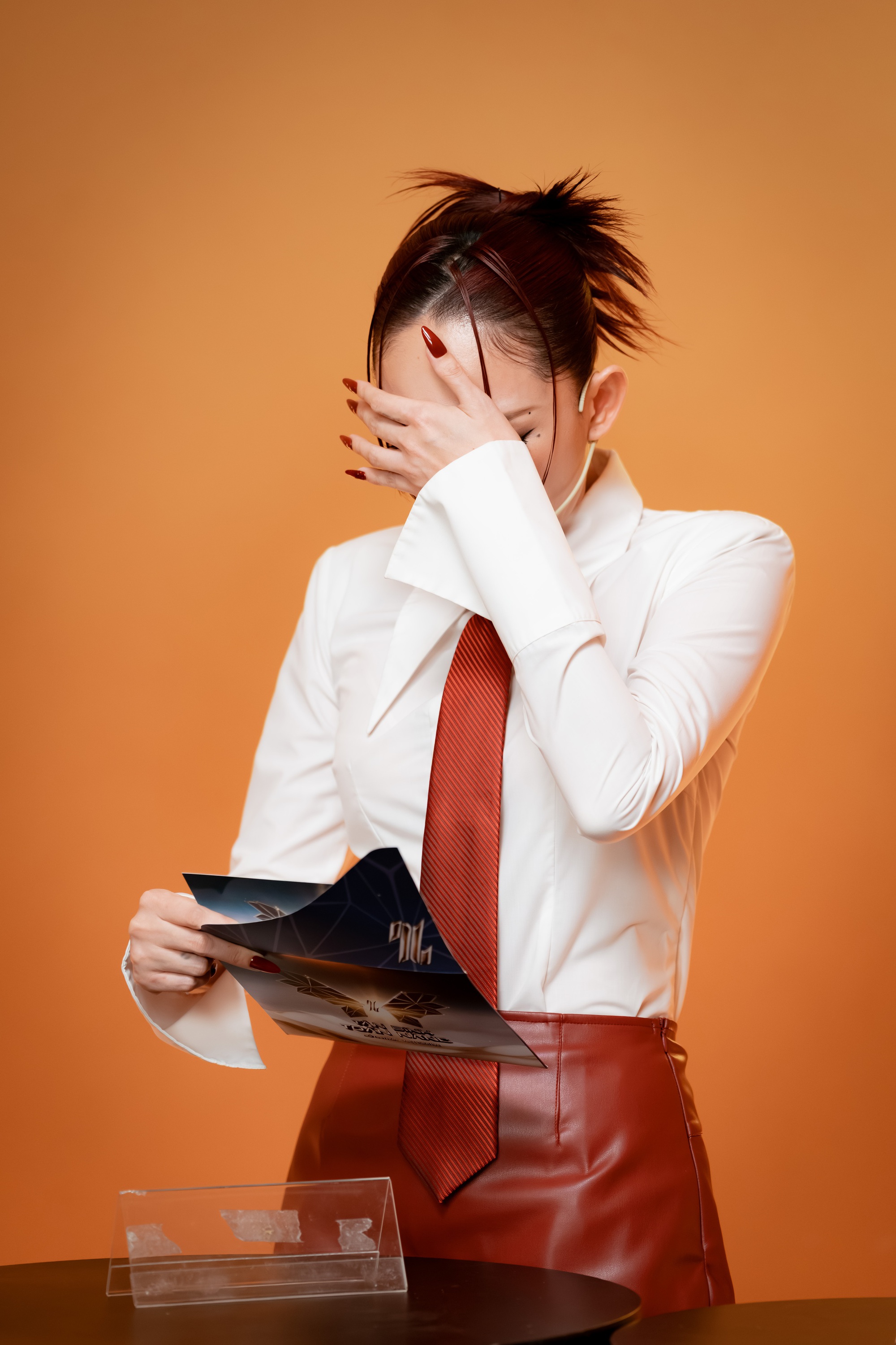 Tóc Tiên khóc nức nở- Ảnh 1. Tóc Tiên khóc nức nở- Ảnh 1.