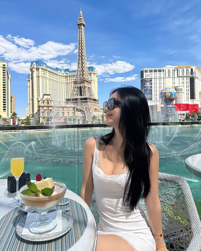 Nửa đêm đi like dạo, G-Dragon trượt tay