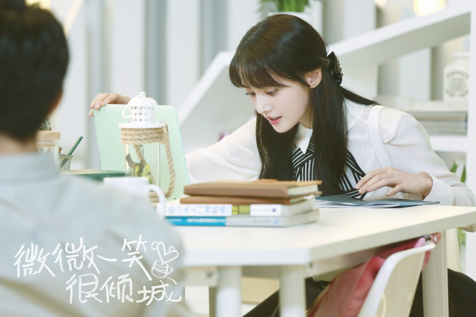 Siêu phẩm ngôn tình chiếu 40 lần vẫn chiếm top 1 rating cả nước: Cặp chính đẹp đôi kịch trần, outfit sau 10 năm vẫn đỉnh- Ảnh 5.