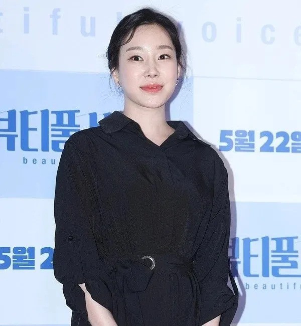 Nữ diễn viên đột ngột qua đời ở tuổi 43 - 1