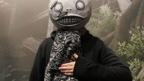 Cha Đẻ Của NieR Automata Tin Rằng AI Sẽ Khiến Các Nhà Làm Game Thất Nghiệp 28 Cha Đẻ Của NieR Automata Tin Rằng AI Sẽ Khiến Các Nhà Làm Game Thất Nghiệp yoko taro rebgjpg