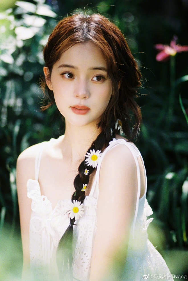 "Công chúa showbiz" bị bắt gọn sống thử với bạn trai hơn 5 tuổi, khán giả ngán ngẩm: "Lại nữa à?" z4439164963174af71d9adddaed45b27a0bb8f123a0aec 1753088456196384520268 1753089242857 17530892453202107569794