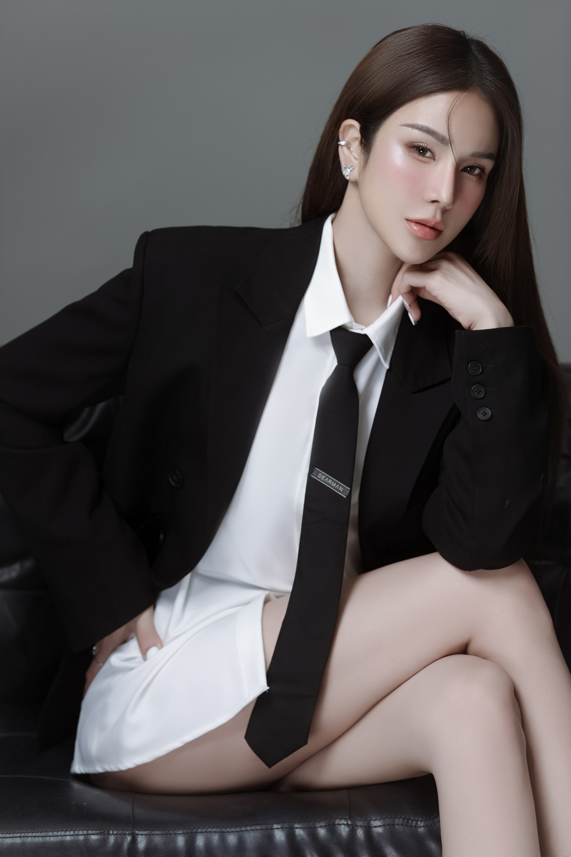 Hình ảnh gây sốc của Diệp Lâm Anh, visual nhìn sao cũng không ra chị đẹp- Ảnh 6. Hình ảnh gây sốc của Diệp Lâm Anh, visual nhìn sao cũng không ra chị đẹp- Ảnh 6.