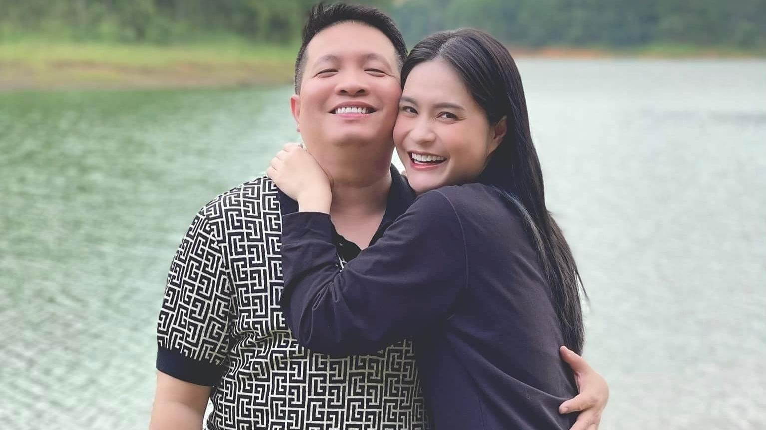 Cơn bão hàng giả cuốn phăng nhiều nghệ sĩ Việt- Ảnh 1. Cơn bão hàng giả cuốn phăng nhiều nghệ sĩ Việt- Ảnh 1.