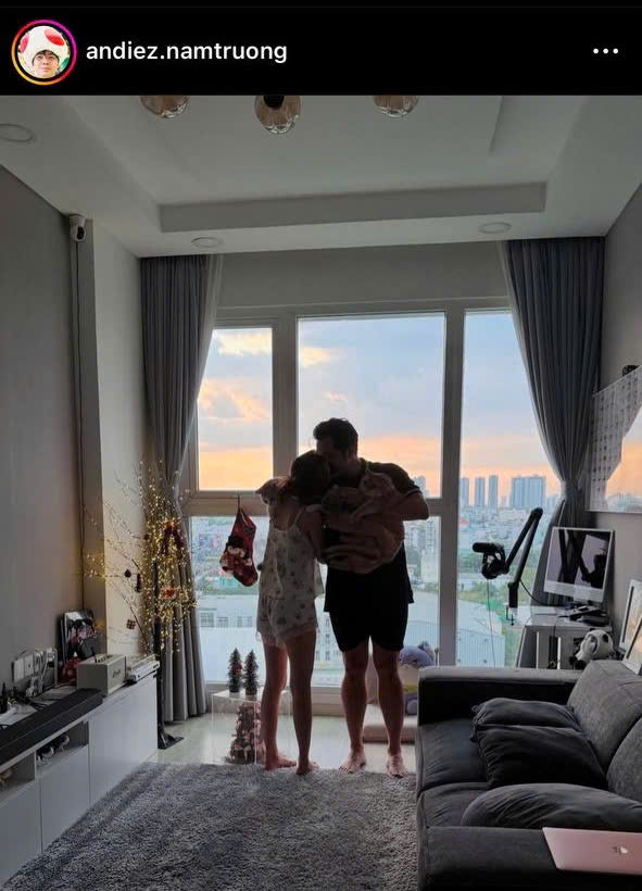 Cặp đôi nhạc sĩ - diễn viên Vbiz khóa môi ngọt ngào hậu xác nhận yêu đương ngay đầu năm mới- Ảnh 5. Cặp đôi nhạc sĩ - diễn viên Vbiz khóa môi ngọt ngào hậu xác nhận yêu đương ngay đầu năm mới- Ảnh 5.