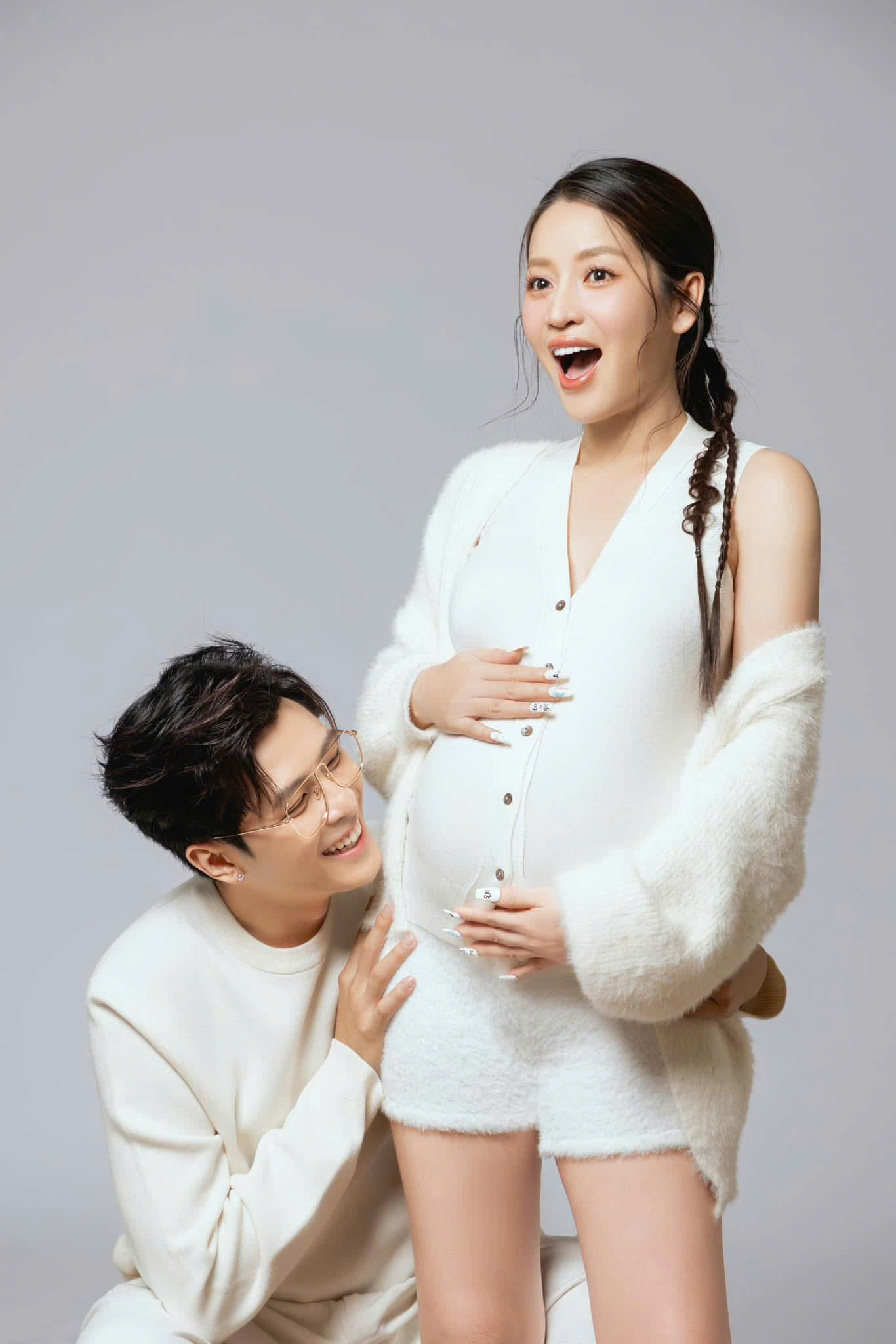 1 Anh Trai Say Hi khoe vợ bụng bầu vượt mặt, visual em bé tương lai hứa hẹn cực đỉnh- Ảnh 4. 1 Anh Trai Say Hi khoe vợ bụng bầu vượt mặt, visual em bé tương lai hứa hẹn cực đỉnh- Ảnh 4.