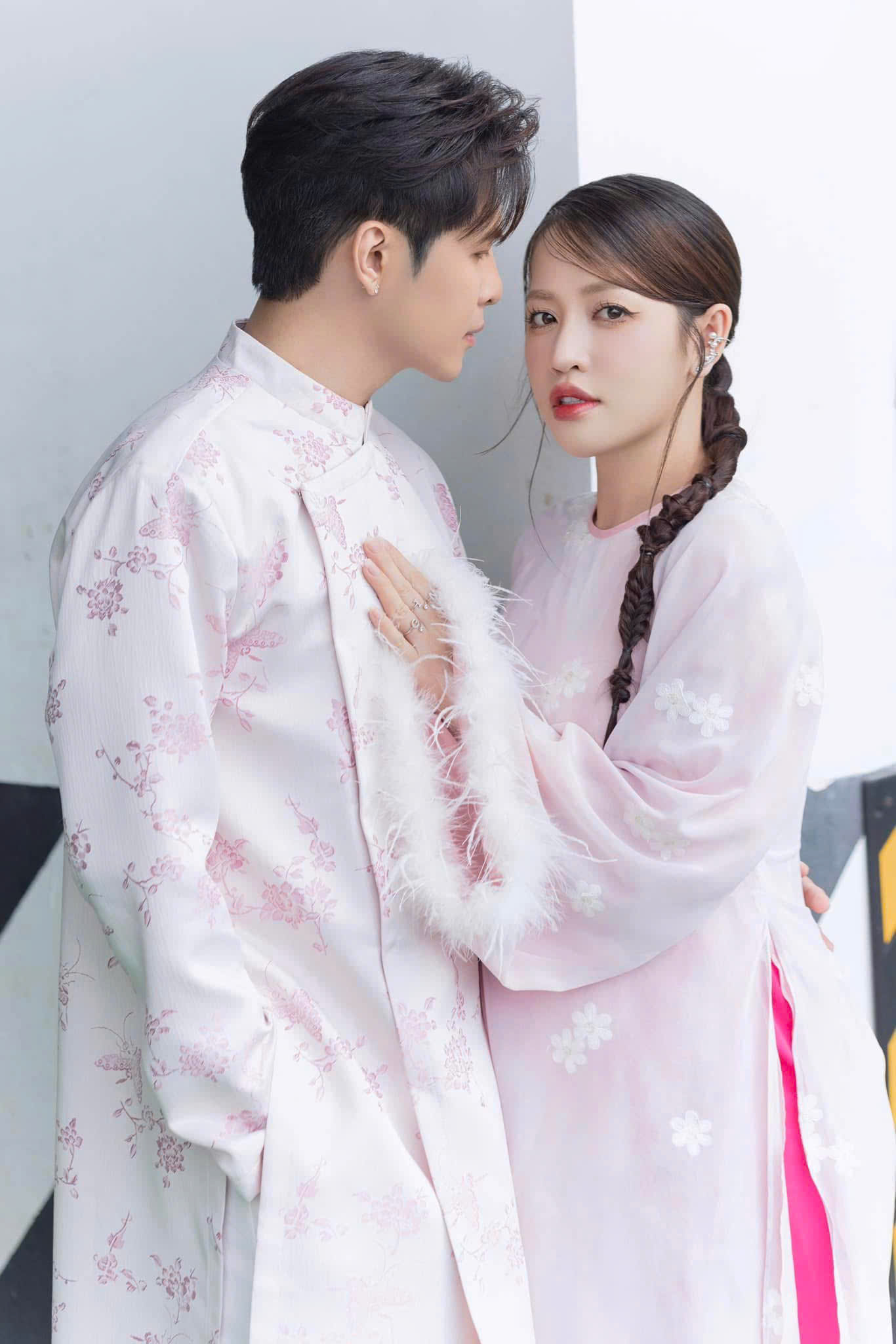 1 Anh Trai Say Hi khoe vợ bụng bầu vượt mặt, visual em bé tương lai hứa hẹn cực đỉnh- Ảnh 8. 1 Anh Trai Say Hi khoe vợ bụng bầu vượt mặt, visual em bé tương lai hứa hẹn cực đỉnh- Ảnh 8.